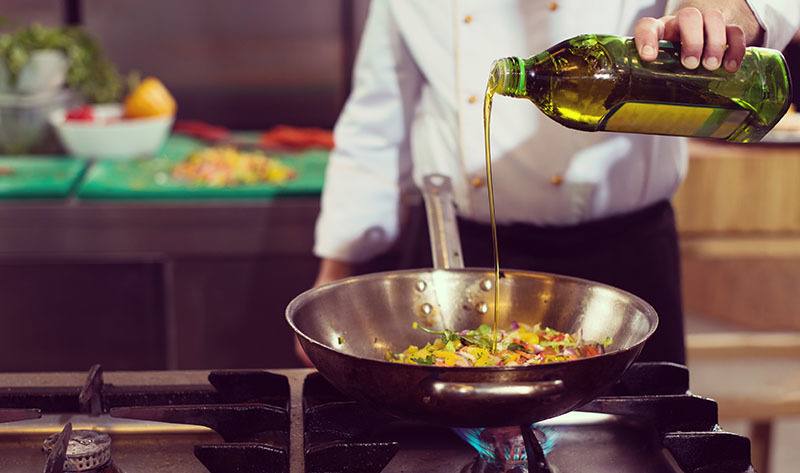 What Cookware Do Chefs Use 
